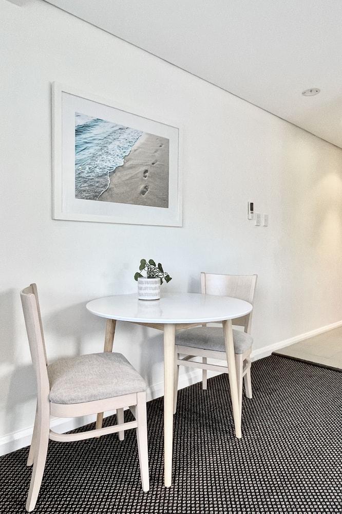 Sands & 4* Coogee